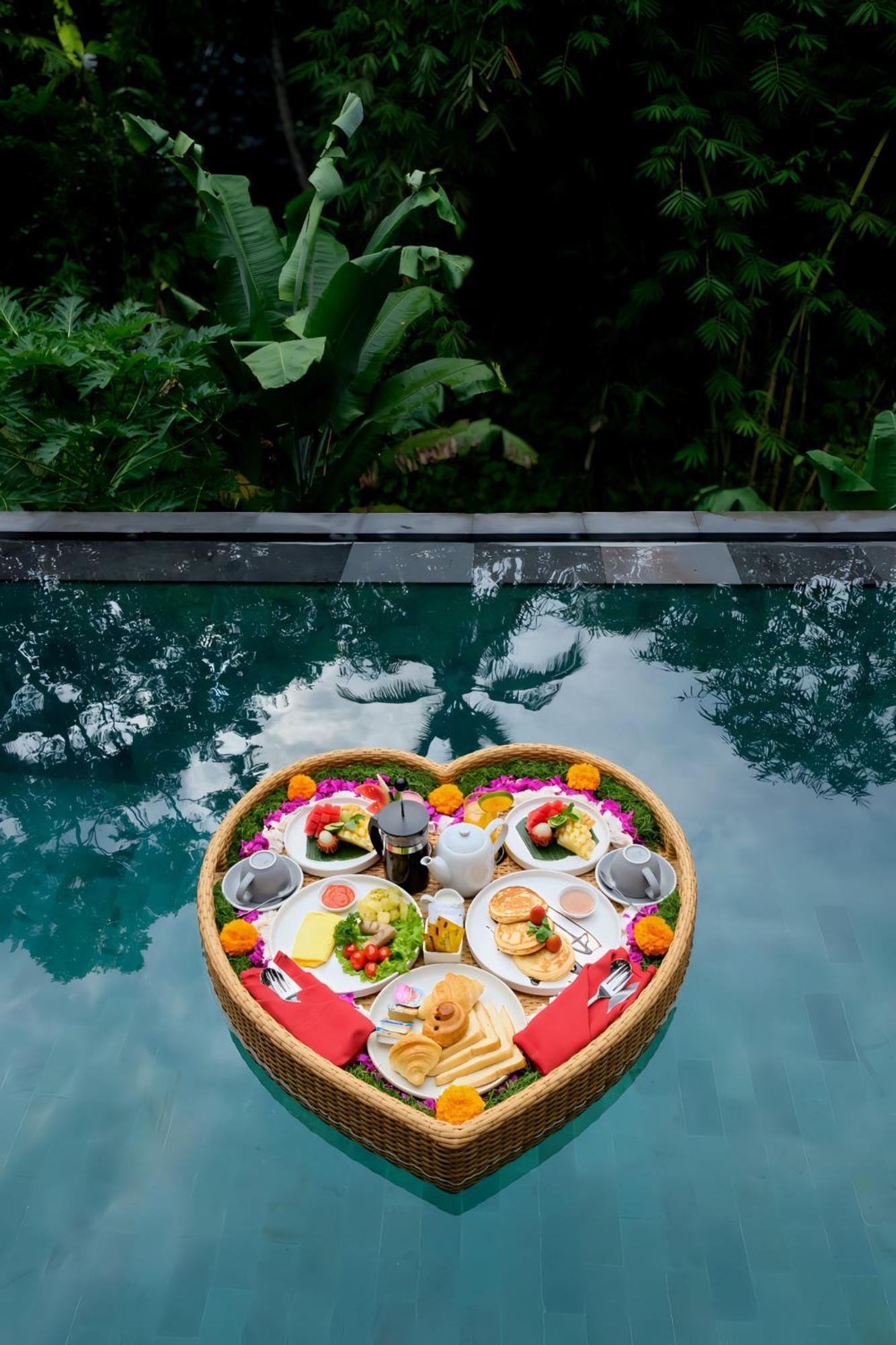 Payu Ubud Villa Exterior photo